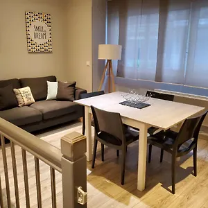 Appartement Emplacement De 1er Choix Situe Dans Impasse- Prestations De Qualite - Wifi, Cauterets